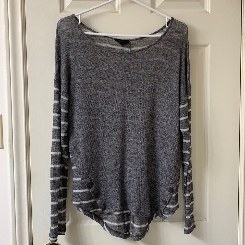 🌷3 for $25🌷EM, US M, Grey & White Stripe Long Sleeve Button Elbow Patch Sweater